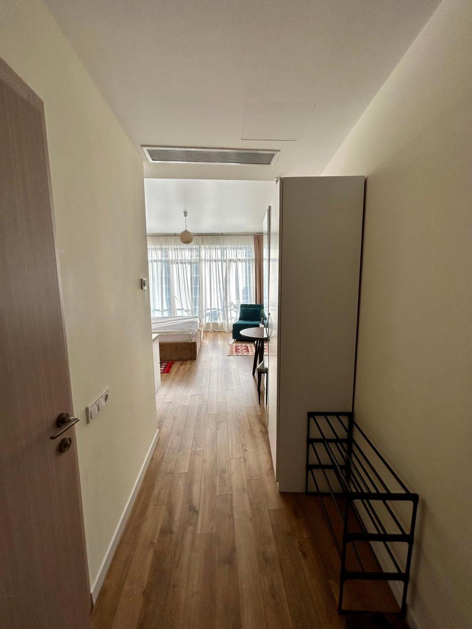 White Apartment Batumi Eksteriør billede